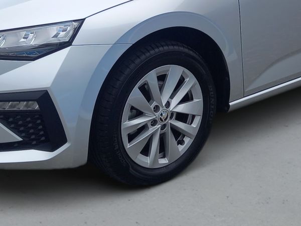 skoda-scala-2024-gasolina-999cc