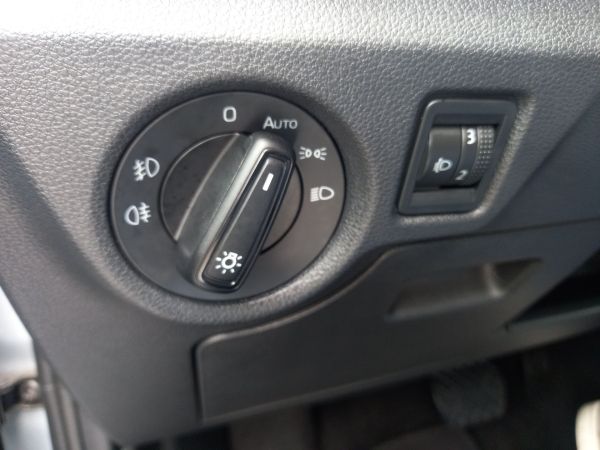 skoda-scala-2024-gasolina-999cc
