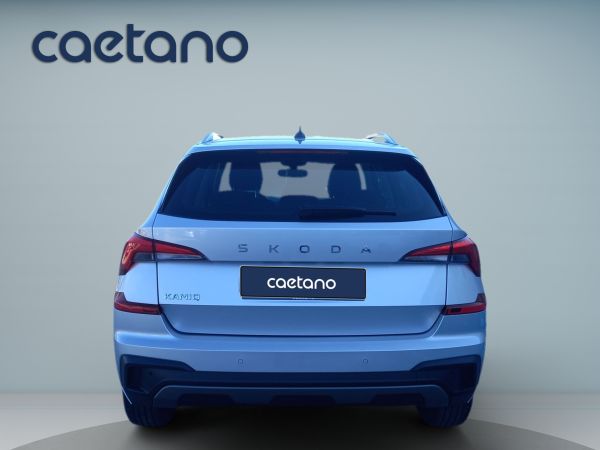 skoda-kamiq-2024-gasolina-999cc