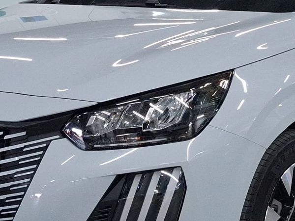 peugeot-208-2025-gasolina-1199cc