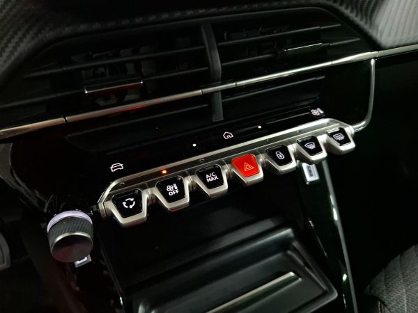 peugeot-208-2025-gasolina-1199cc