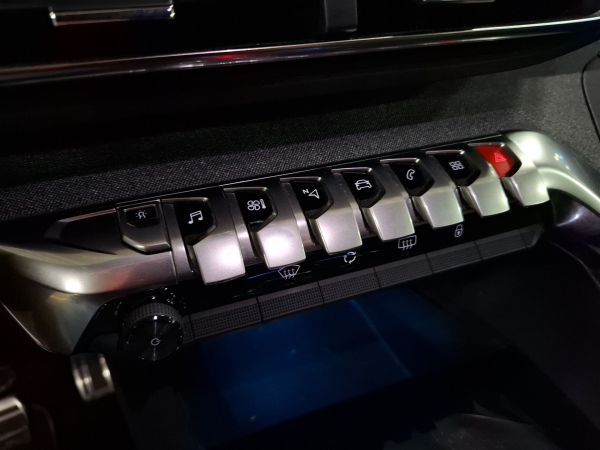 peugeot-3008-2019-diesel-1499cc