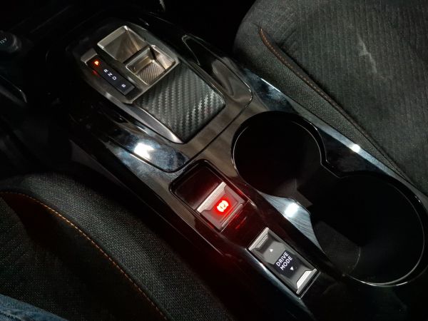 peugeot-2008-2025-eletrico-0cc
