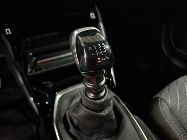 peugeot-208-2026-gasolina-1199cc