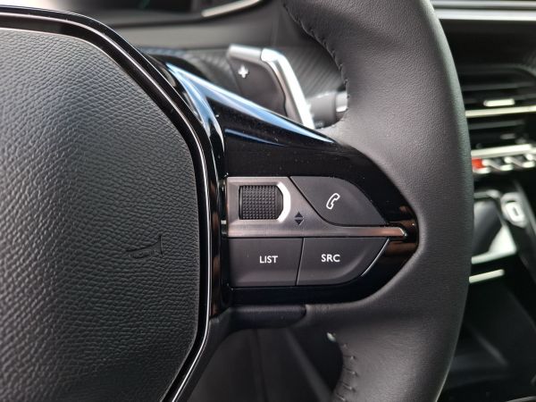 peugeot-208-2025-gasolina-1199cc