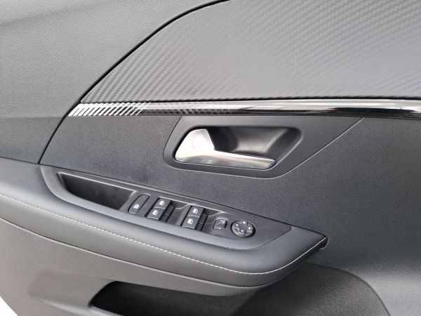 peugeot-208-2025-gasolina-1199cc