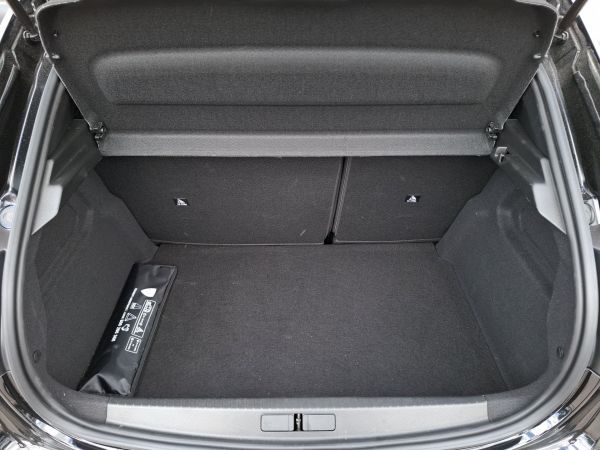 peugeot-208-2025-gasolina-1199cc