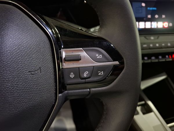 peugeot-308-2025-diesel-1499cc