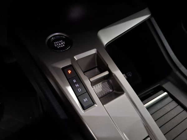 peugeot-308-2025-diesel-1499cc