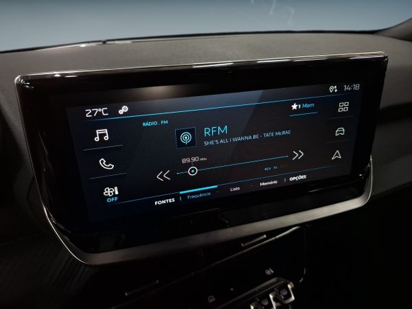 peugeot-2008-2025-eletrico-0cc
