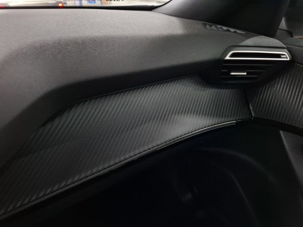 peugeot-2008-2025-eletrico-0cc