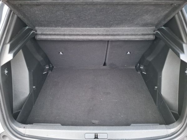 peugeot-2008-2024-gasolina-1199cc