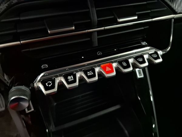 peugeot-208-2026-gasolina-1199cc