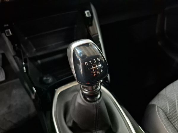 peugeot-208-2026-gasolina-1199cc