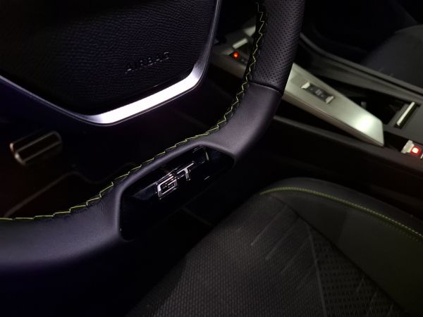 peugeot-308-sw-2026-hibrido-1598cc