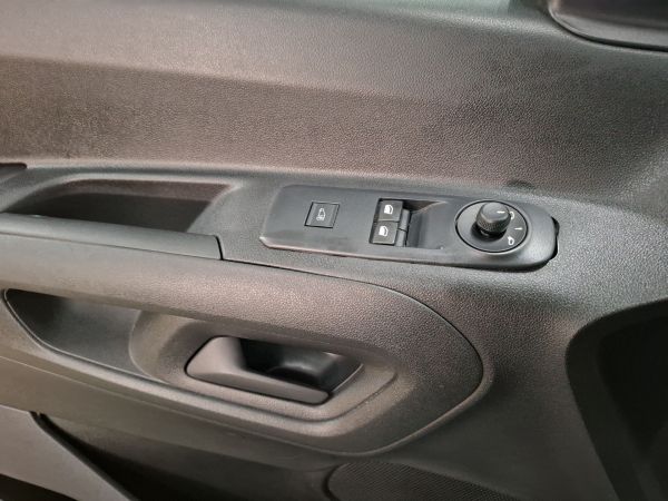 opel-combo-2022-diesel-1499cc