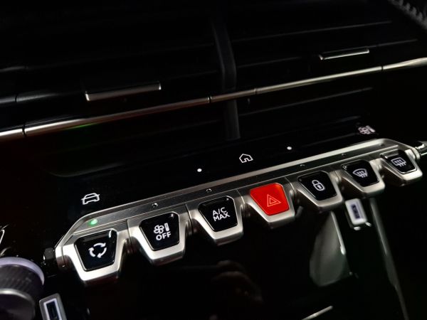 peugeot-208-2026-gasolina-1199cc