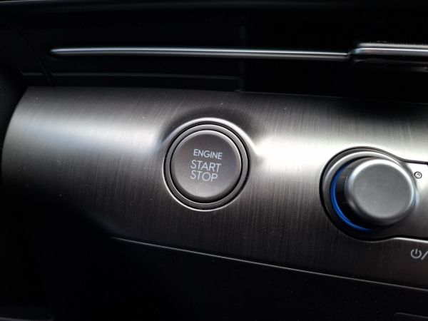 hyundai-kauai-2025-gasolina-998cc