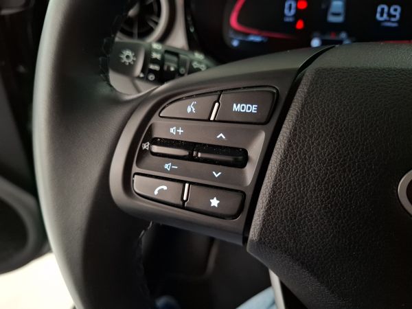 hyundai-i10-2025-gasolina-998cc