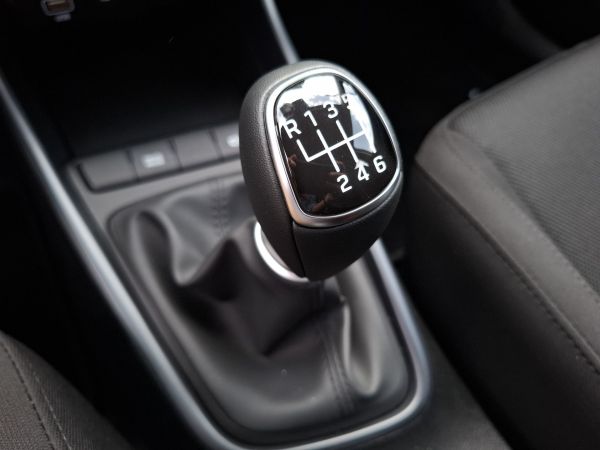 hyundai-i20-2026-gasolina-998cc