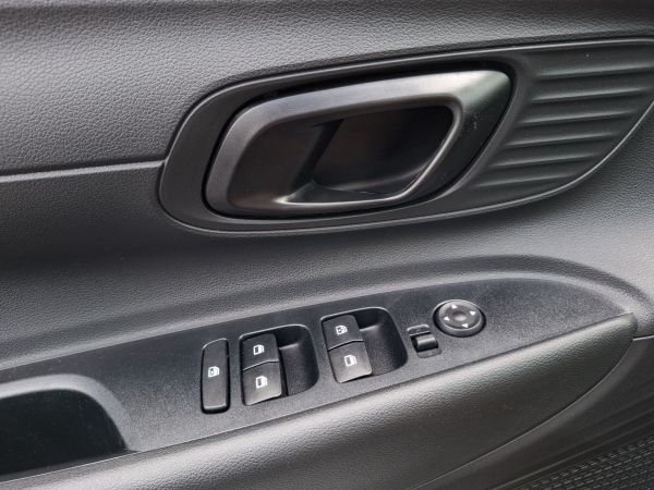 hyundai-i20-2026-gasolina-998cc