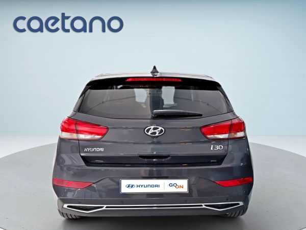 hyundai-i30-2023-gasolina-998cc