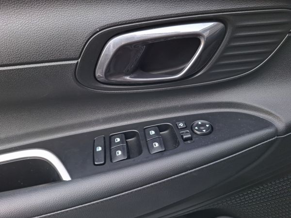 hyundai-bayon-2025-gasolina-998cc