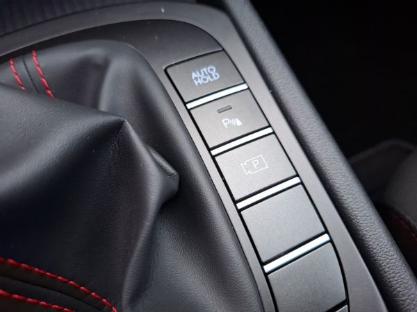 hyundai-kauai-2025-gasolina-998cc