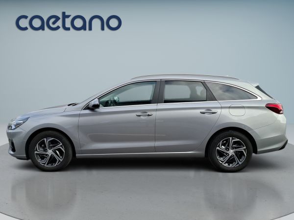 hyundai-i30-2023-gasolina-998cc