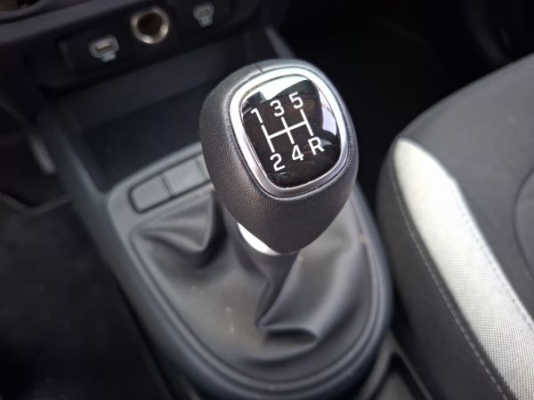 hyundai-i10-2025-gasolina-998cc