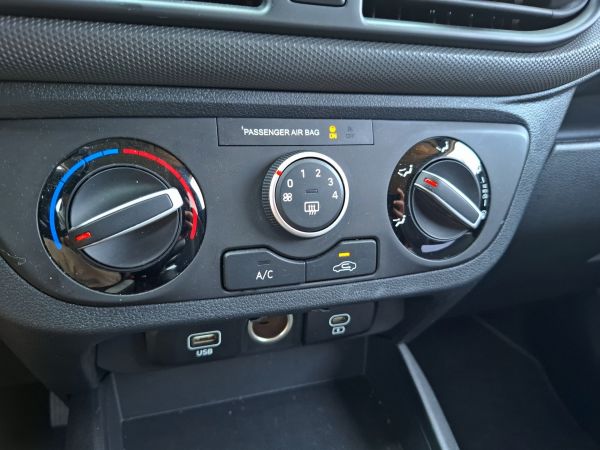 hyundai-i10-2025-gasolina-998cc