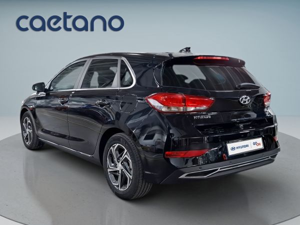 hyundai-i30-2023-gasolina-998cc
