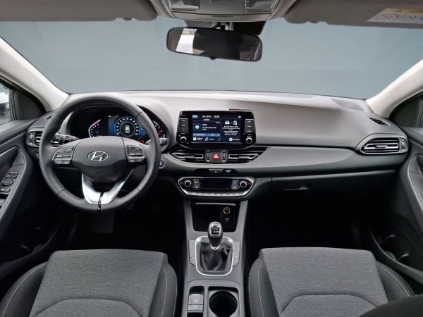 hyundai-i30-2023-gasolina-998cc