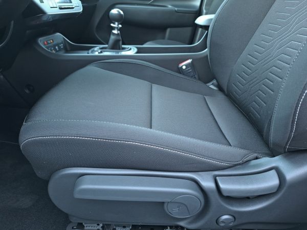 hyundai-kauai-2025-gasolina-998cc
