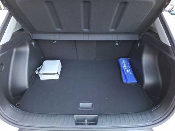 hyundai-kauai-2025-gasolina-998cc