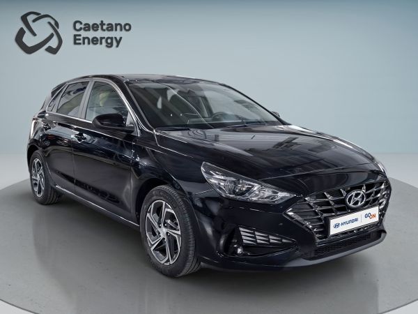 hyundai-i30-2023-gasolina-998cc