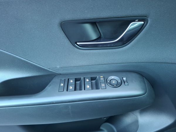 hyundai-kauai-2024-gasolina-998cc