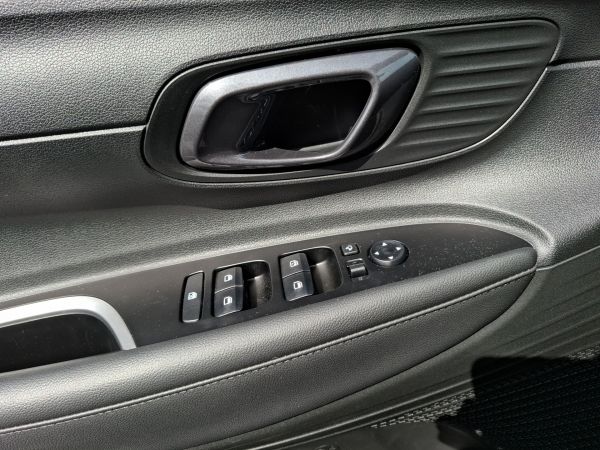 hyundai-bayon-2026-gasolina-998cc