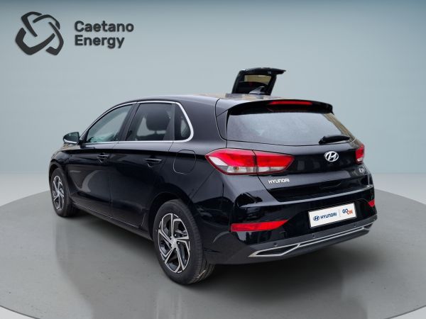 hyundai-i30-2023-gasolina-998cc