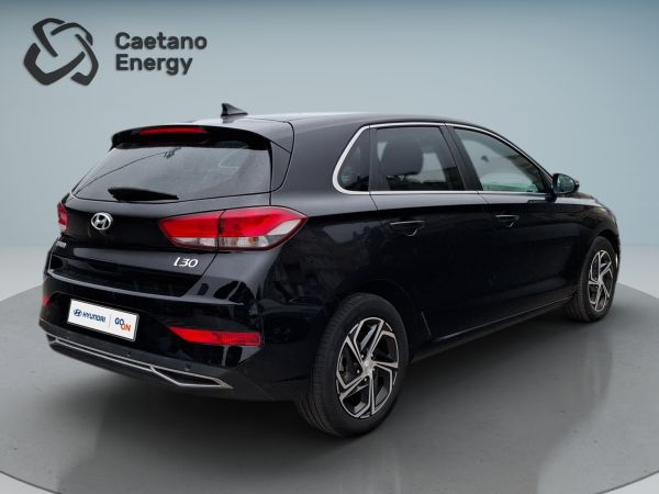 hyundai-i30-2023-gasolina-998cc