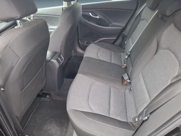 hyundai-i30-2023-gasolina-998cc