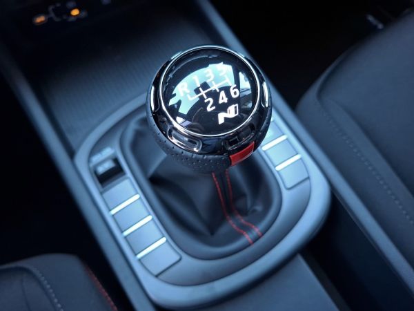 hyundai-kauai-2026-gasolina-998cc