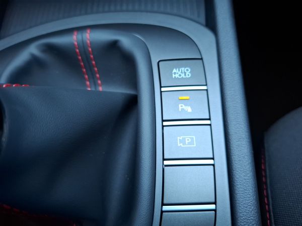 hyundai-kauai-2026-gasolina-998cc