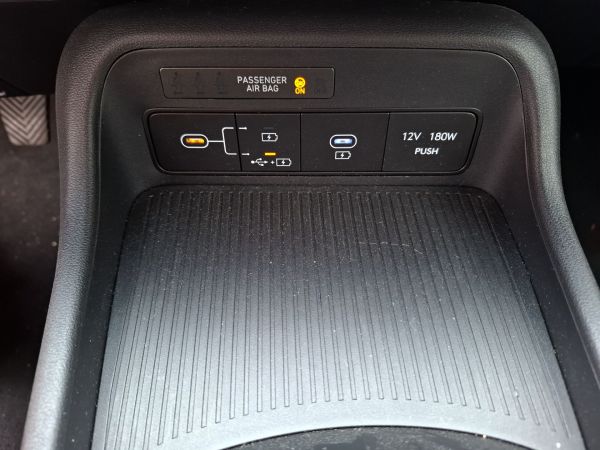 hyundai-kauai-2025-gasolina-998cc