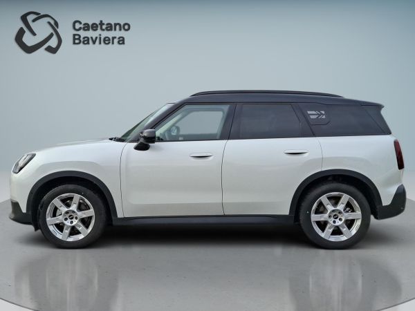 mini-countryman-2025-diesel-1995cc