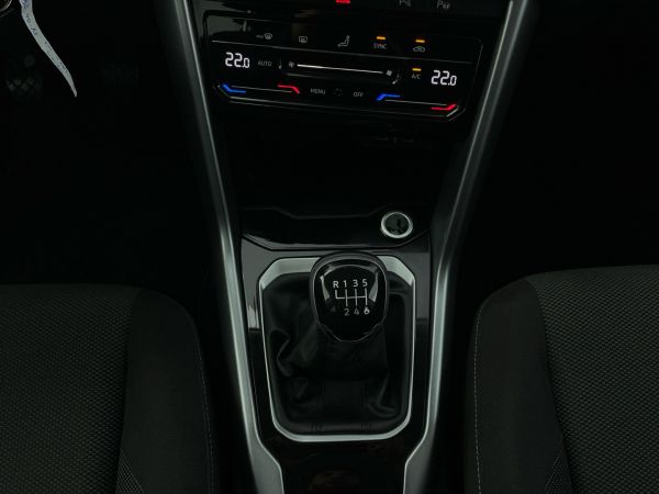volkswagen-t-roc-2024-gasolina-999cc