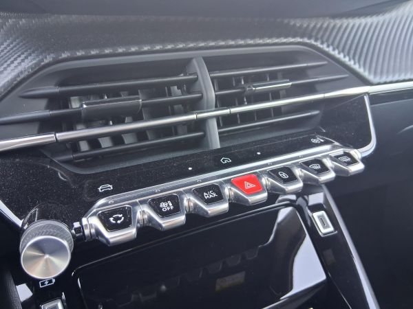 peugeot-2008-2024-gasolina-1199cc