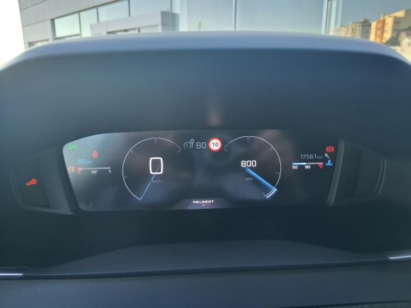 peugeot-2008-2024-gasolina-1199cc