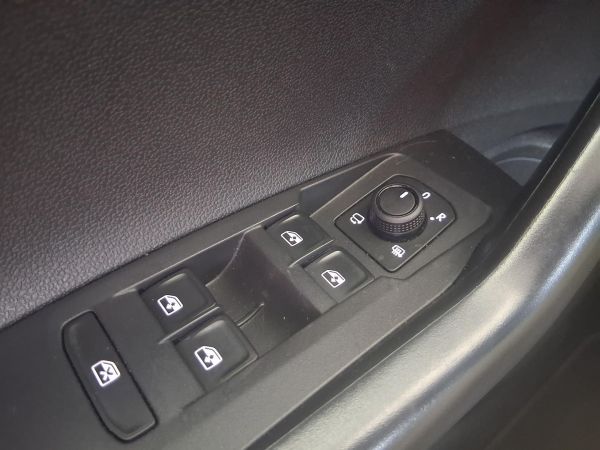 volkswagen-taigo-2025-gasolina-999cc