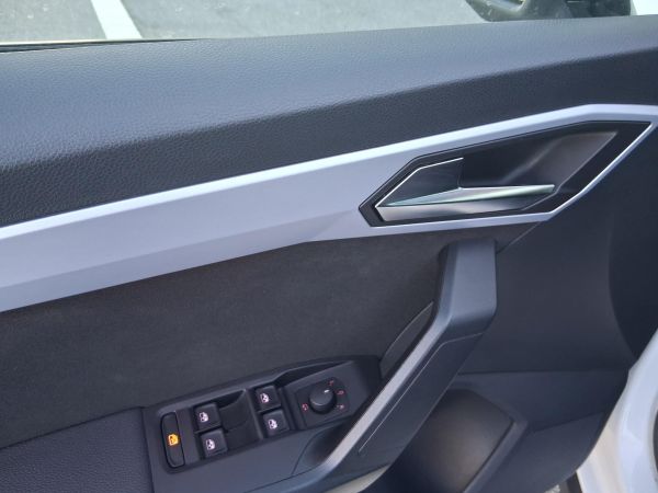 seat-arona-2024-gasolina-999cc